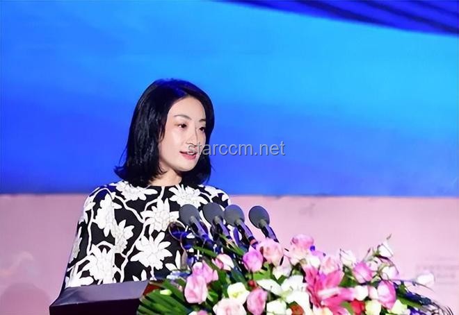 宗馥莉正式接手娃哈哈实业公司：挑战与机遇并存
